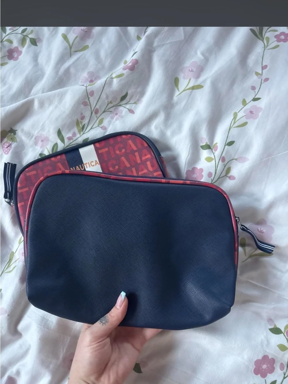 Nautica set makeup